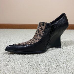 Gemeng & Blossom Collection 4" Heels • Leopard Print • Size 37 EU